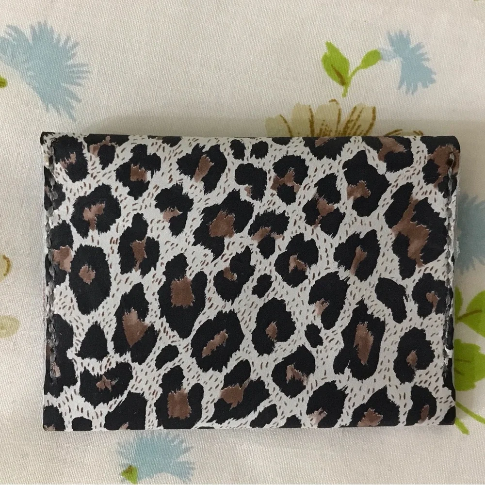 Hand Crafted Leopard Print Wallet - Picture 5 of 5